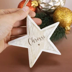 Holzstern mit Namensgravur als Christbaum- oder Geschenkanhänger