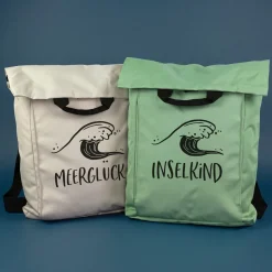 2-in-1 Rucksack & Tasche personalisiert mit Wunschtext und Wellenmotiv für Strand, Wandern & Urlaub