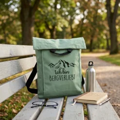 2-in-1 Rucksack & Tasche personalisiert mit Wunschtext | Geschenk mit Berg Motiv für Wandern & Urlaub