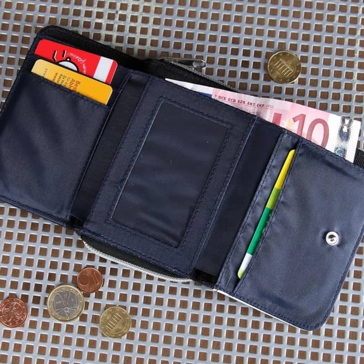 Jeans-Geldbörse für Kinder mit Name und Rennwagen