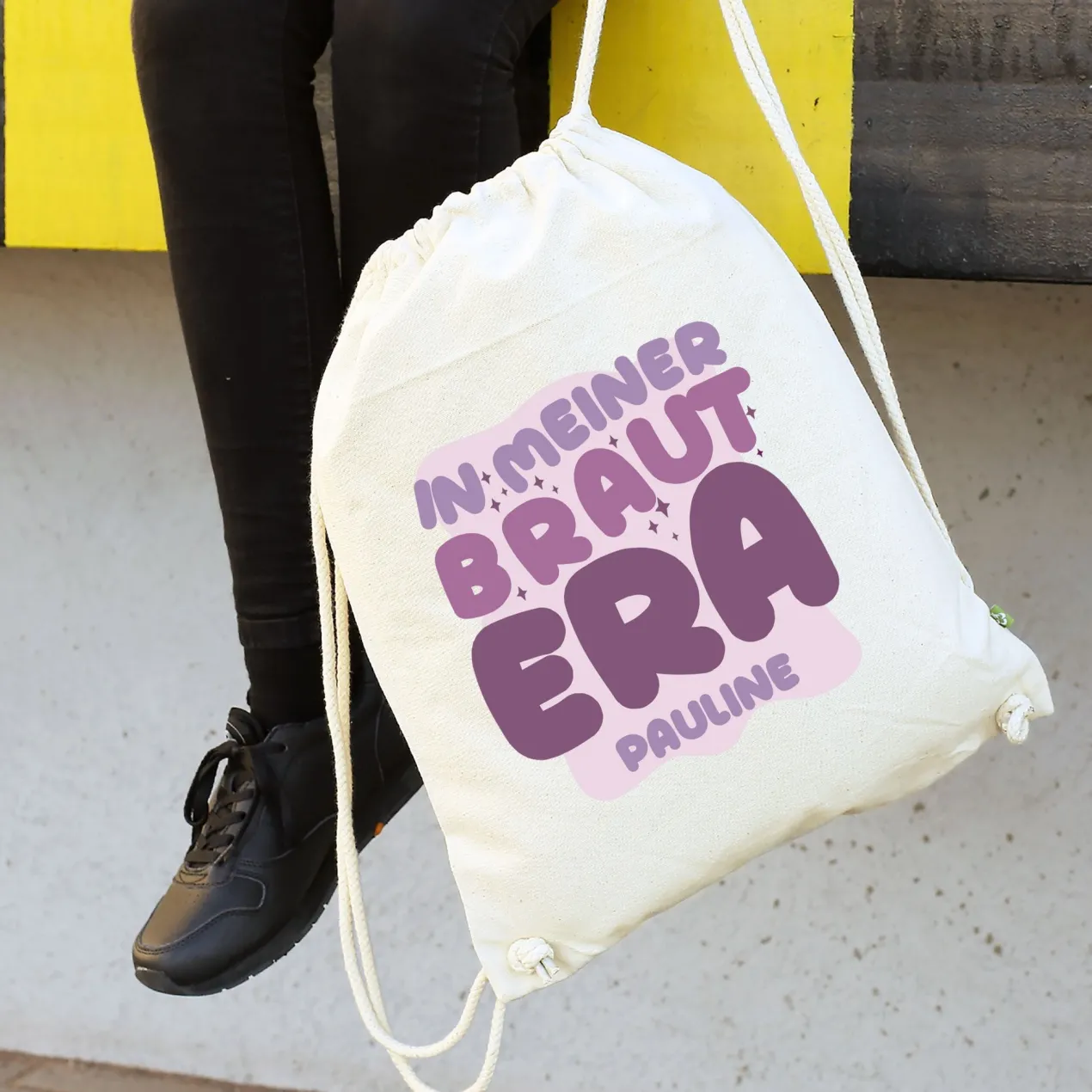 JGA Baumwoll-Rucksack mit Wunschname für die Braut-to-be | Schwarz & Natur