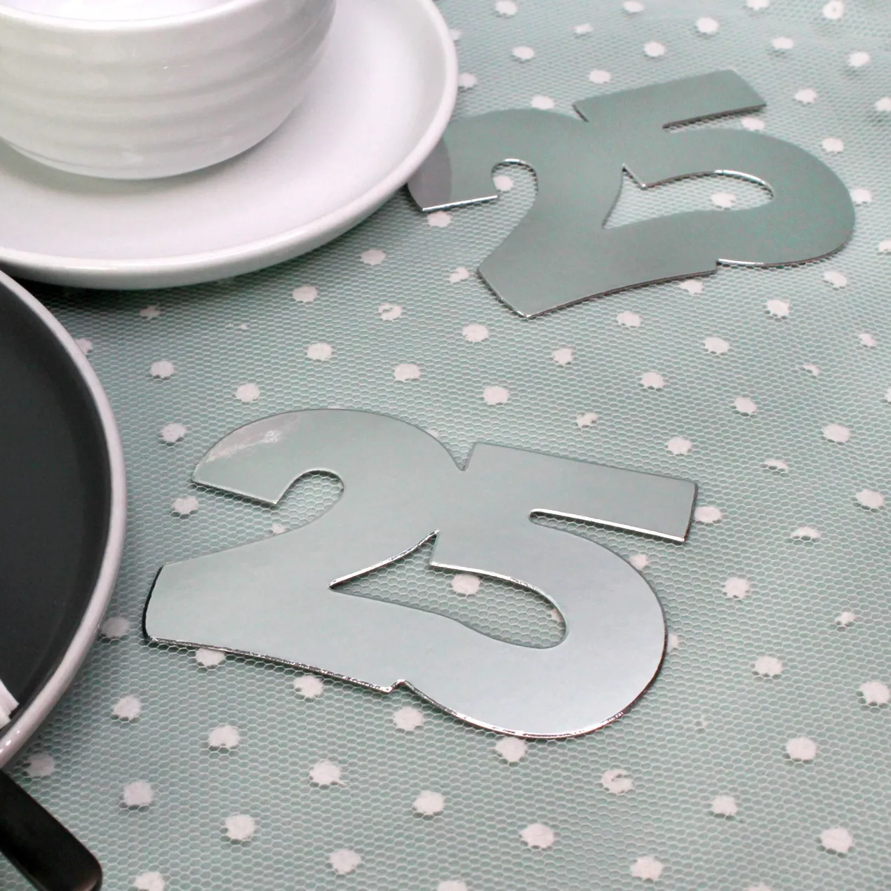 Jumbo Konfetti zur Silberhochzeit | Motiv 25 | XXL Deko Zahlen in Silber | 20 Stück Set