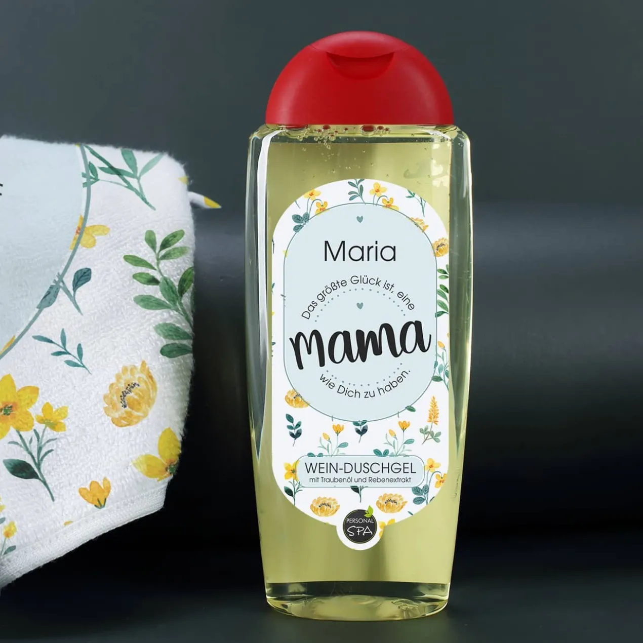 Jutetüte mit Wein-Duschgel und persönlichem Handtuch für die beste Mama