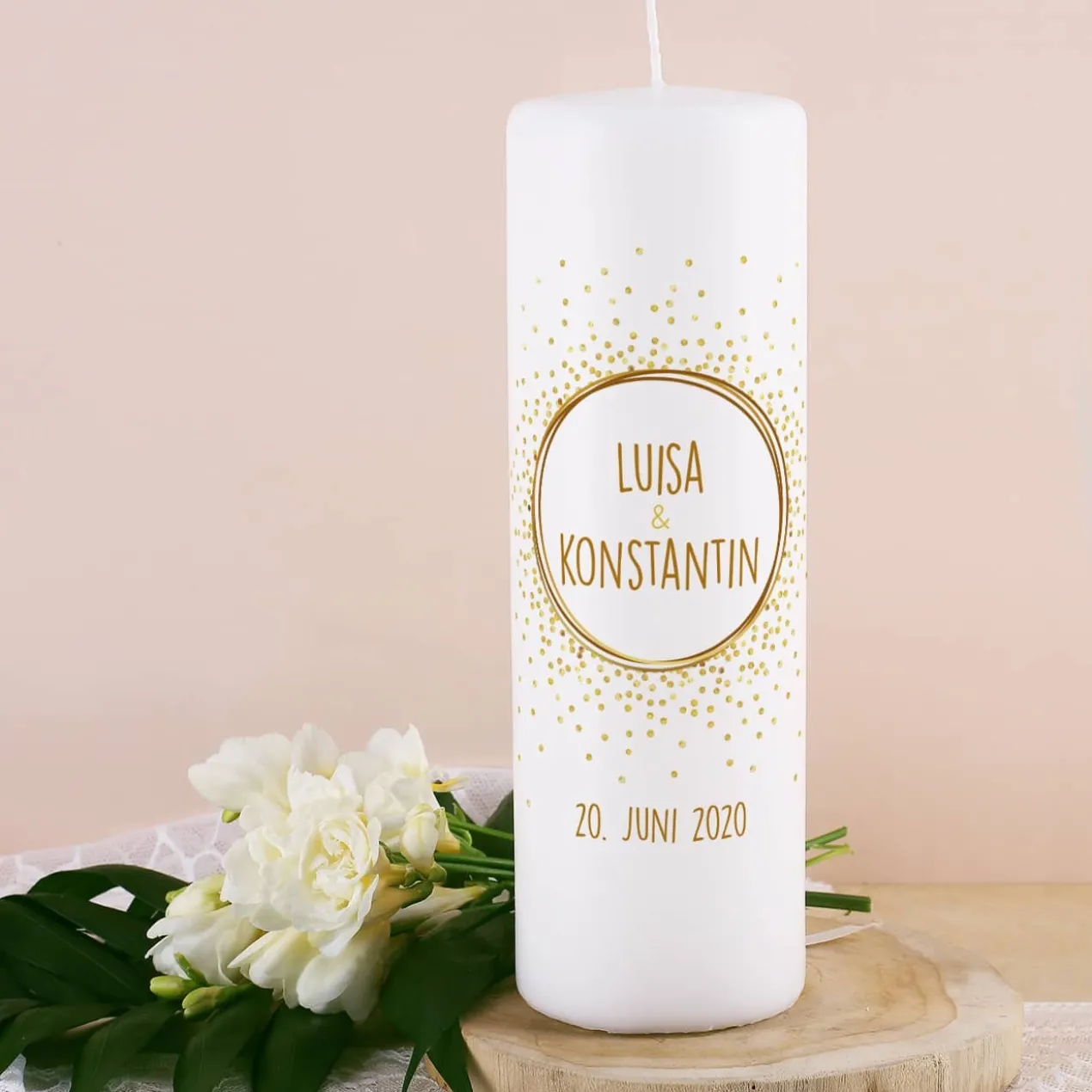 Kerze zur Hochzeit mit Punkten, Namen, Datum und Wunschtext