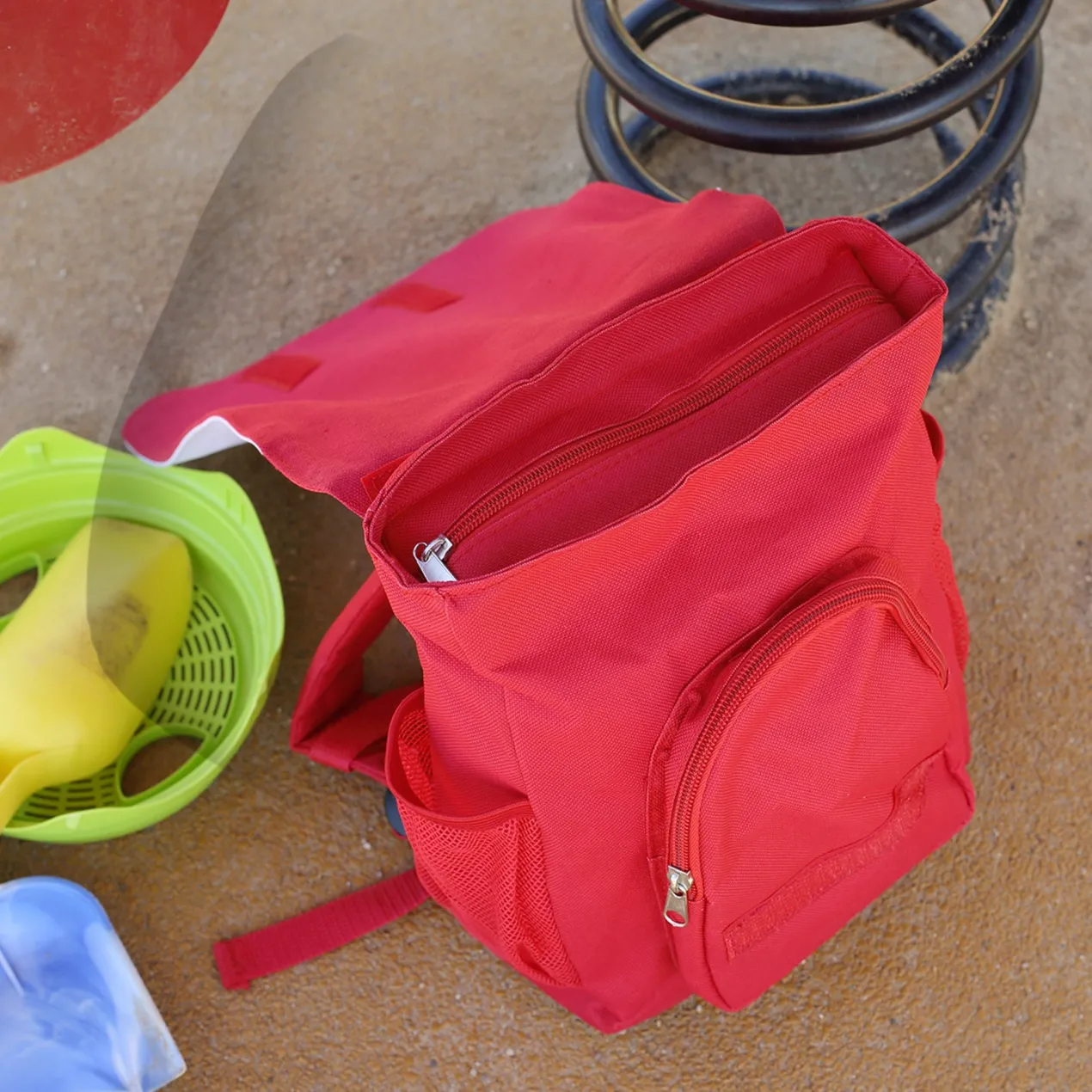 Kindergarten Rucksack in Rot mit Feuerwehr Motiv & Name | Persönliches Geschenk für Jungen & Mädchen