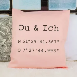 Kissen mit Koordinaten & Wunschtext personalisiert | Geschenk zum Hausbau & Einzug für Wohnung