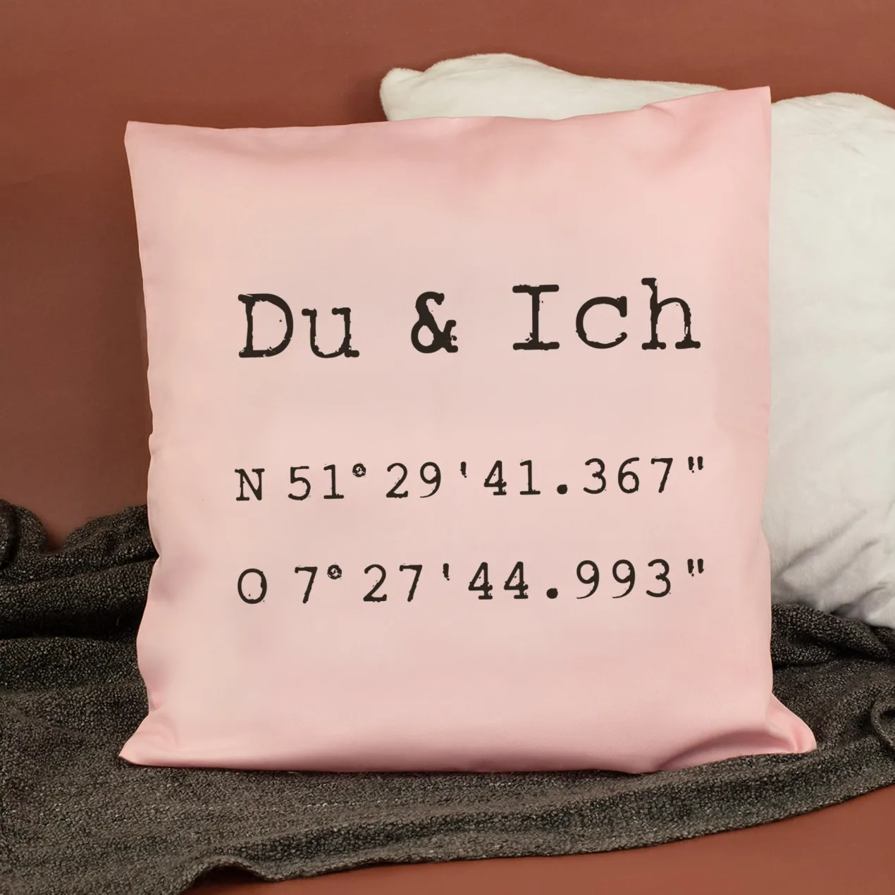 Kissen mit Koordinaten & Wunschtext personalisiert | Geschenk zum Hausbau & Einzug für Wohnung