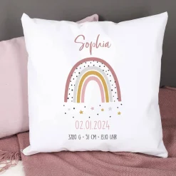 Kissen mit Regenbogen zur Geburt für Mädchen