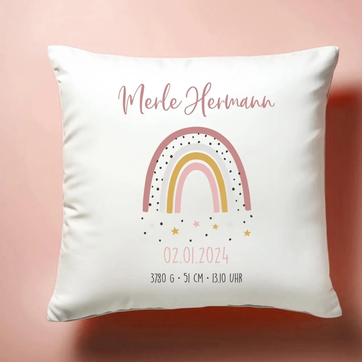 Kissen mit Regenbogen zur Geburt für Mädchen