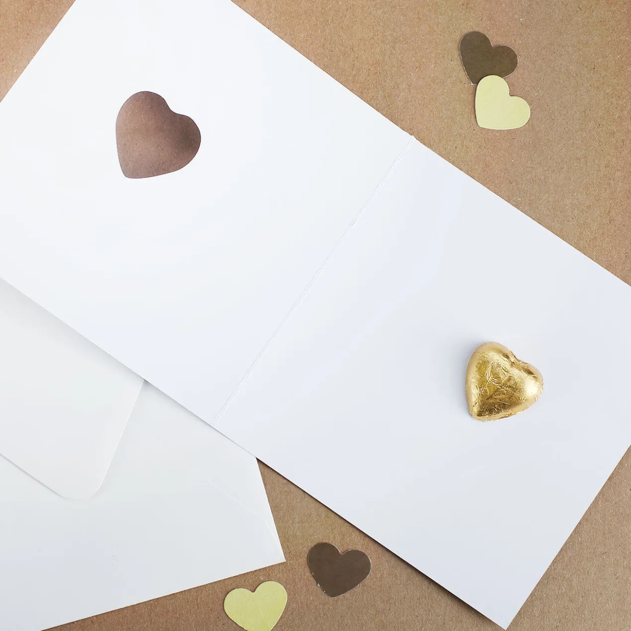Klappkarte zum runden Geburtstag mit Lindt Schokoherz