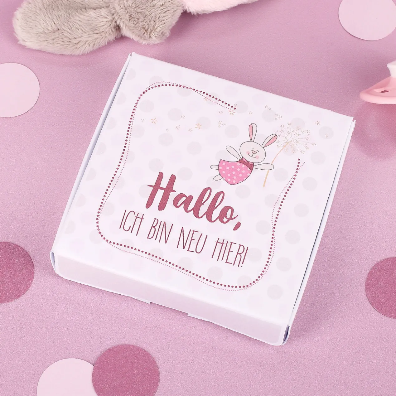 Kleine Geschenkbox aus Papier in verschiedenen Designs für Geld oder Gutscheine