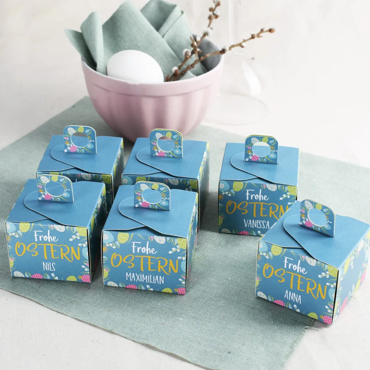 6 kleine Geschenkboxen zu Ostern mit Wunschname