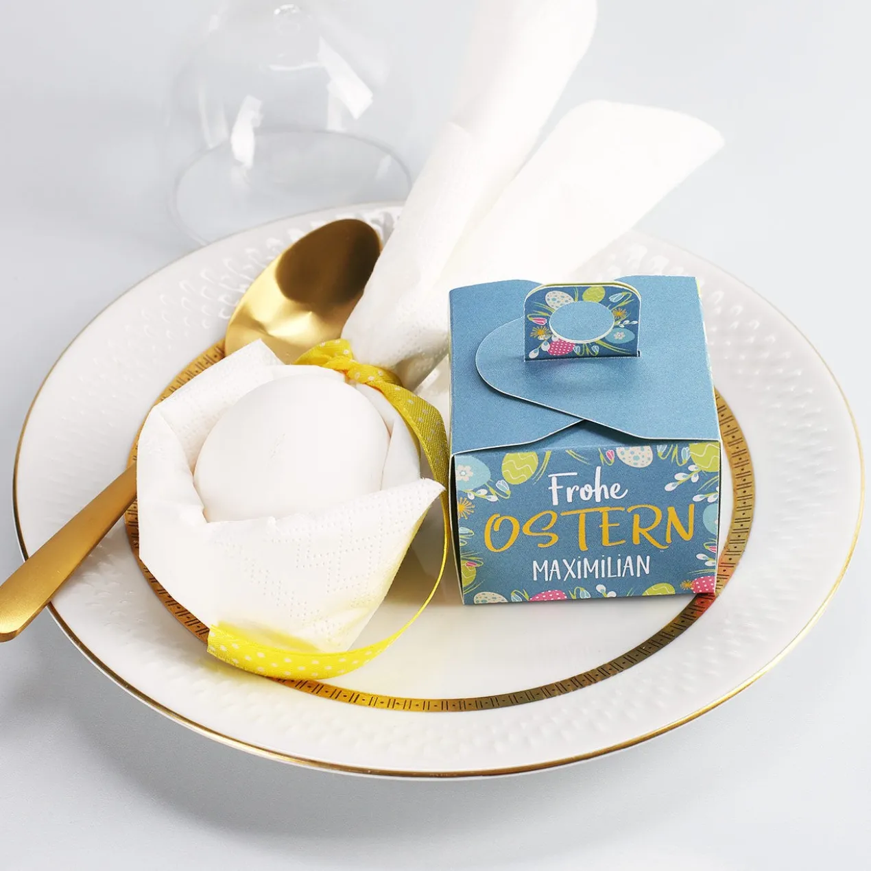 6 kleine Geschenkboxen zu Ostern mit Wunschname