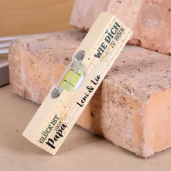 Kleine Holzwasserwaage für den besten Papa mit Ihrem Wunschaufdruck