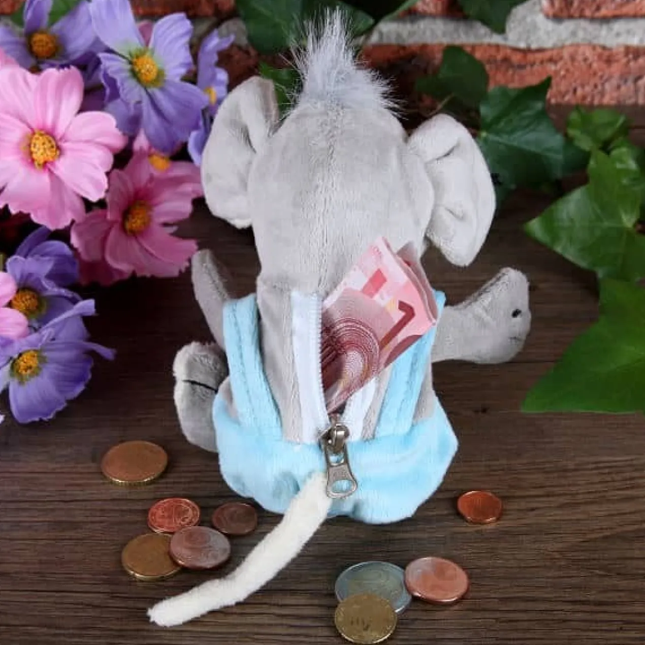 Kleine Plüschmaus als Geldgeschenk
