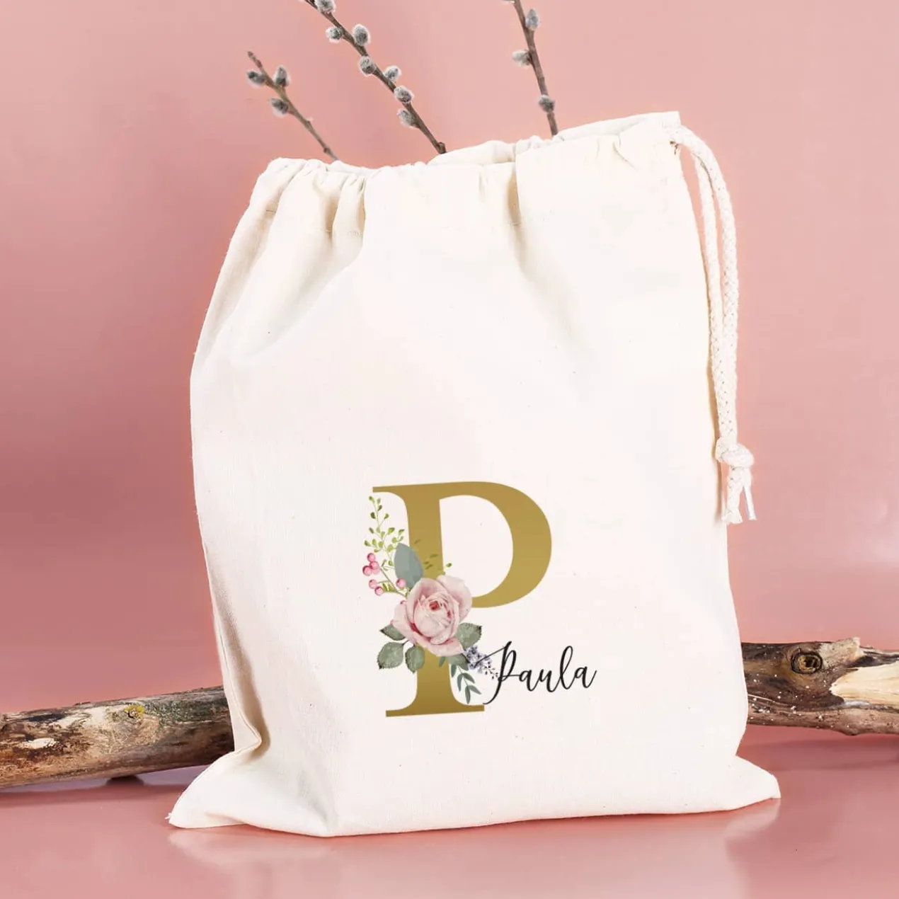 Kleiner Geschenksack mit Rosen-Monogramm und Name