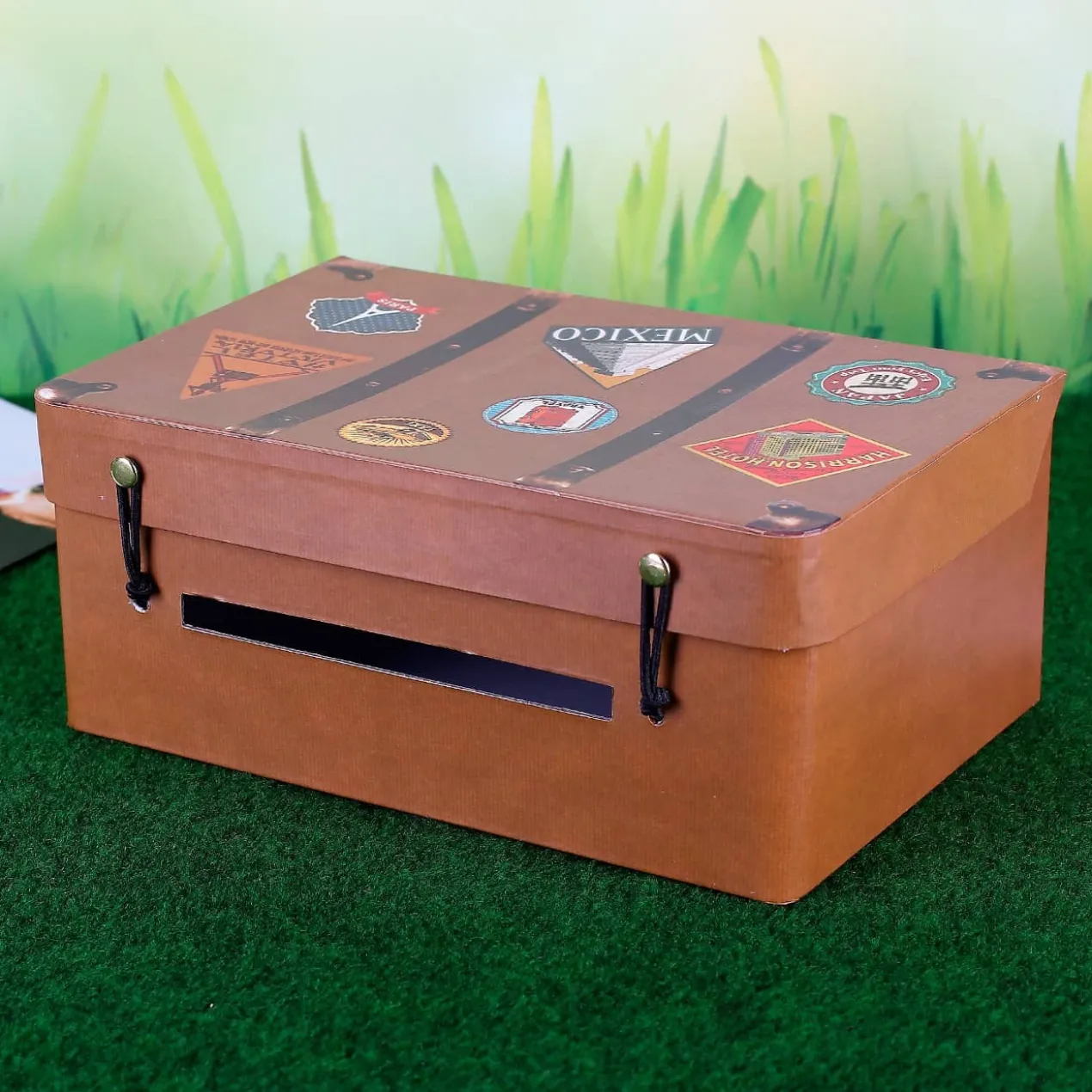 Kleiner Reisekoffer als Geldgeschenk oder Briefbox