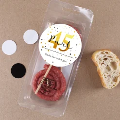 Kleine Salami-Herzen zum Geburtstag mit Name und Alter bedruckt
