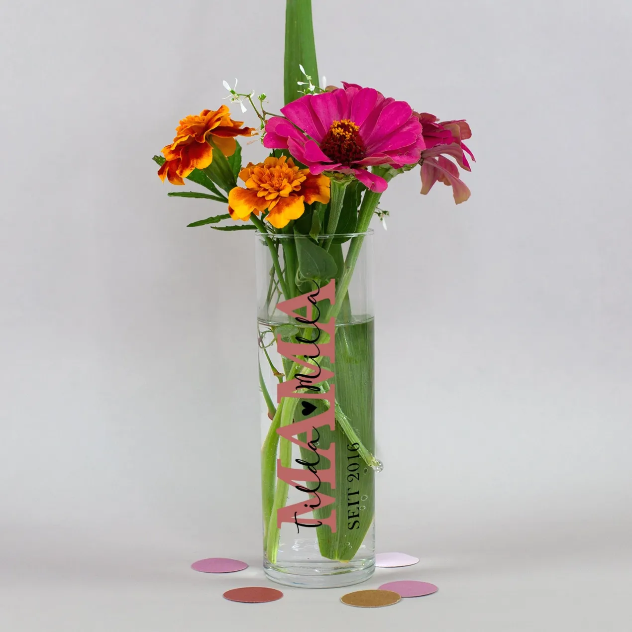 Kleine Vase für Mama mit Wunschtext & Jahr personalisiert | Geschenk zum Muttertag & Geburtstag