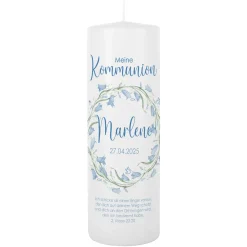 Kommunionkerze mit hellblauem Blumenkranz und christlichen Symbolen