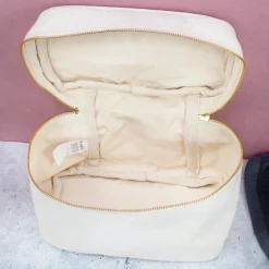 Kosmetiktasche personalisiert mit Name & Seerose | Kulturbeutel aus Baumwolle Geschenkidee