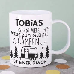 Kunststofftasse für Camper - Es gibt viele Wege zum Glück - mit Namensaufdruck