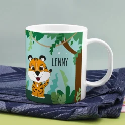 Kunststofftasse mit Dschungelmotiv, Tiger, Tucan und Ihrem Wunschnamen