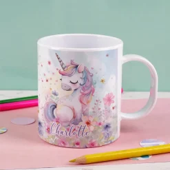 Kunststofftasse mit Einhornmotiv und Wunschname bedruckt