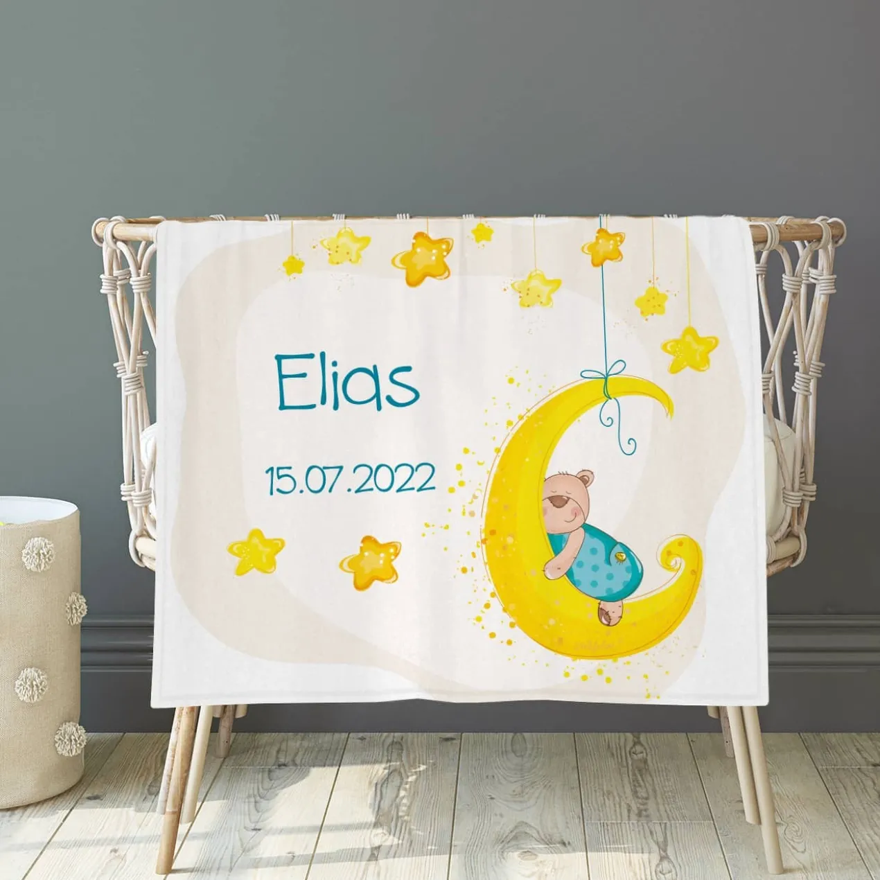 Kuschelige Babydecke mit Name und Datum