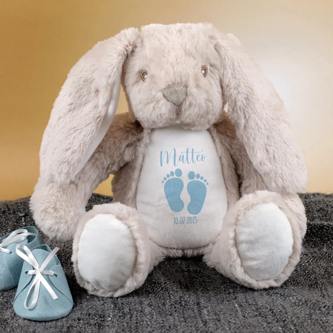 Kuscheltier Hase mit Babyfüßchen | Personalisiert mit Name & Datum zur Geburt & Taufe | Farbauswahl