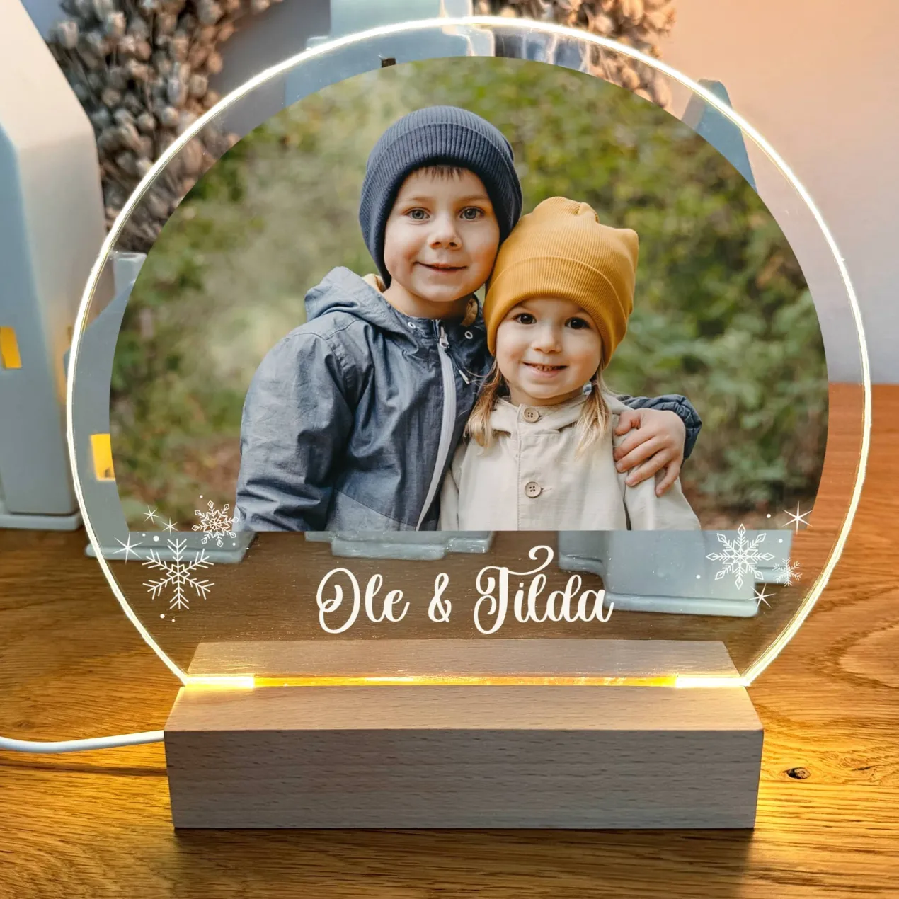 LED Acrylglas Lampe mit Foto, Schneeflocken und Name bedruckt