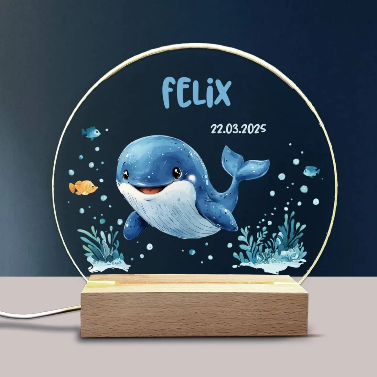 LED Nachtlicht aus Acryl und Holz mit Wal, Name & Datum, Babygeschenk, Taufgeschenk