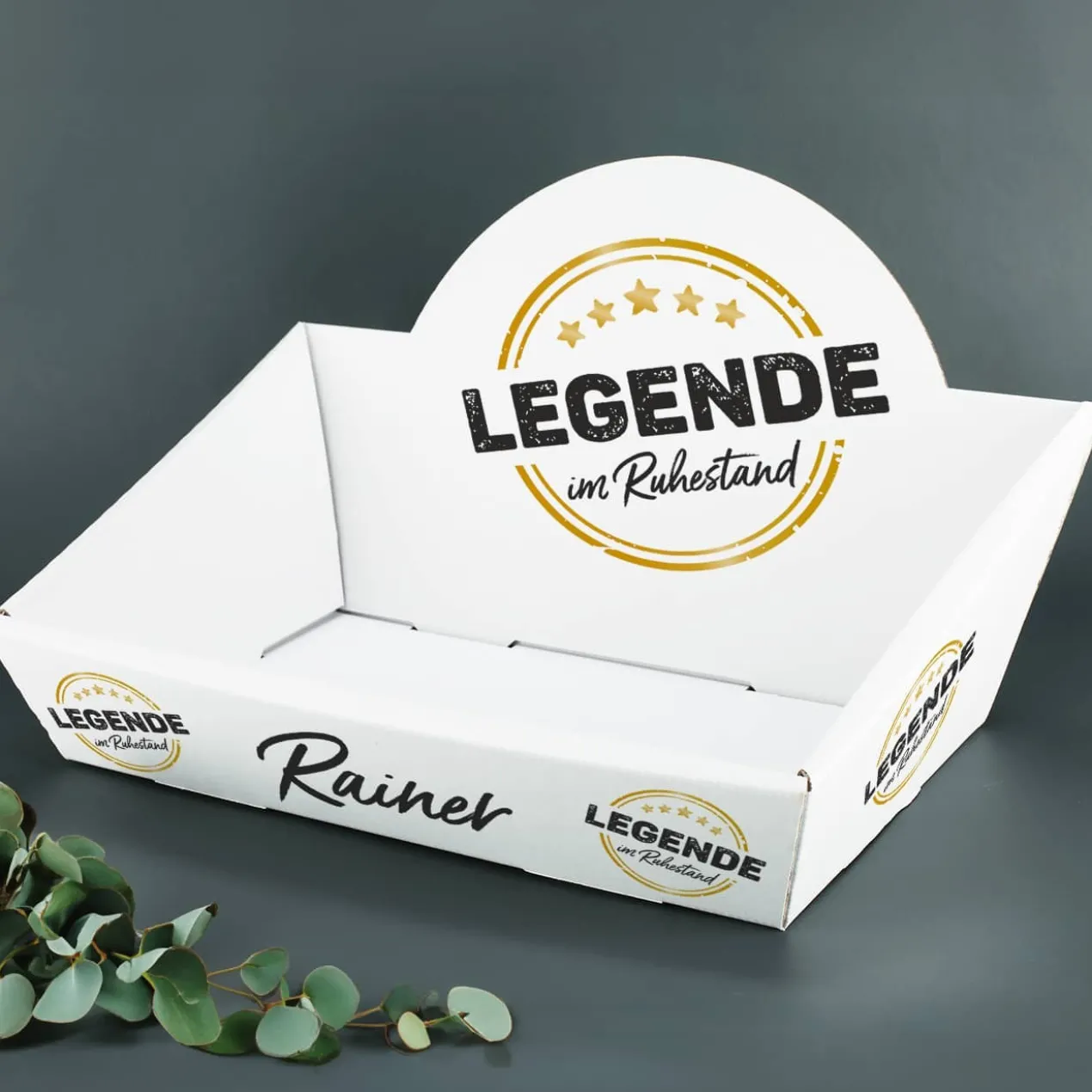 Legende im Ruhestand - Präsentkorb mit Wunschname