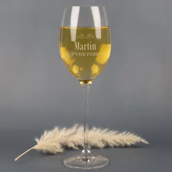 Leonardo Weißweinglas mit Gravur - It’s Wine O’Clock! & Name | Personalisiertes Geschenk