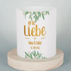 Lichthülle - Auf die Liebe - Tischdeko zur Hochzeit mit Name und Datum bedruckt