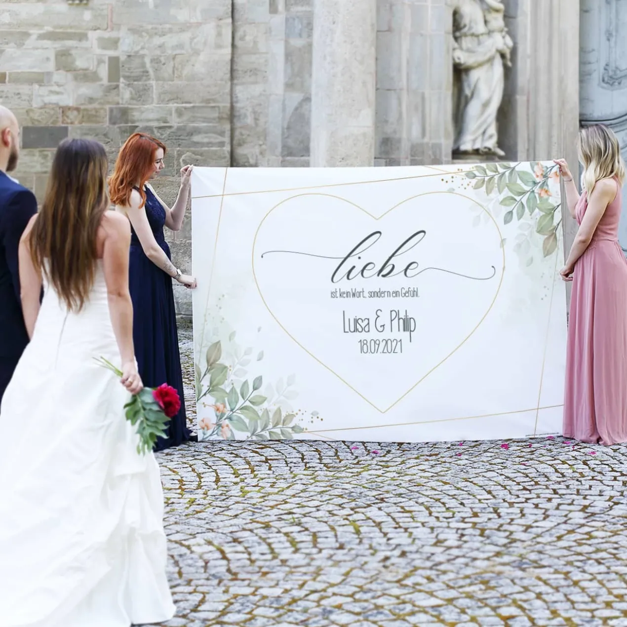 Liebe ist kein Wort, sondern ein Gefühl - großes Hochzeitsbanner zum Ausschneiden