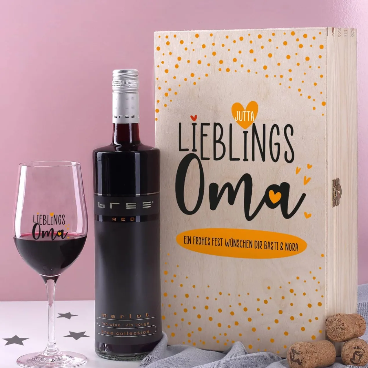 Lieblingsoma - Weingeschenk mit bedrucktem Glas in edler Holzverpackung