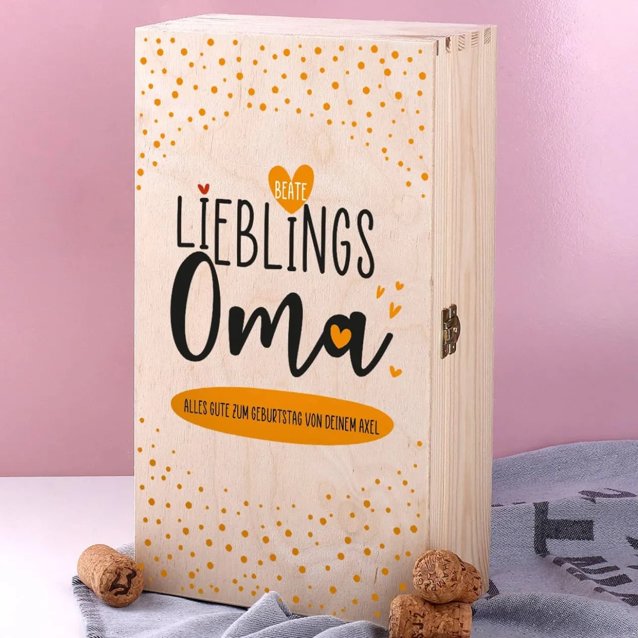 Lieblingsoma - Weingeschenk mit bedrucktem Glas in edler Holzverpackung
