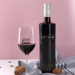 Lieblingsoma - Weingeschenk mit bedrucktem Glas in edler Holzverpackung