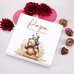 Lindt Pralinen als Geschenk für Papa zum Vatertag personalisiert mit Wunschtext und Bär Motiv