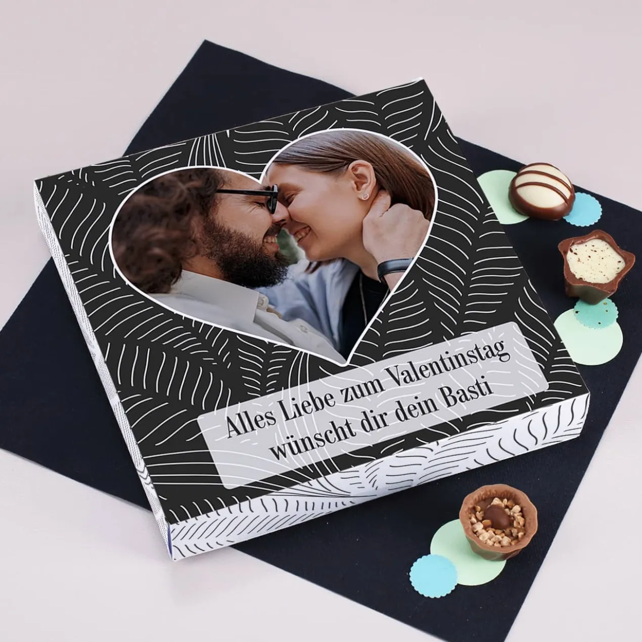 Lindt Pralinen mit Herzfoto-Motiv und Ihrem Wunschtext - individuell gestaltbar
