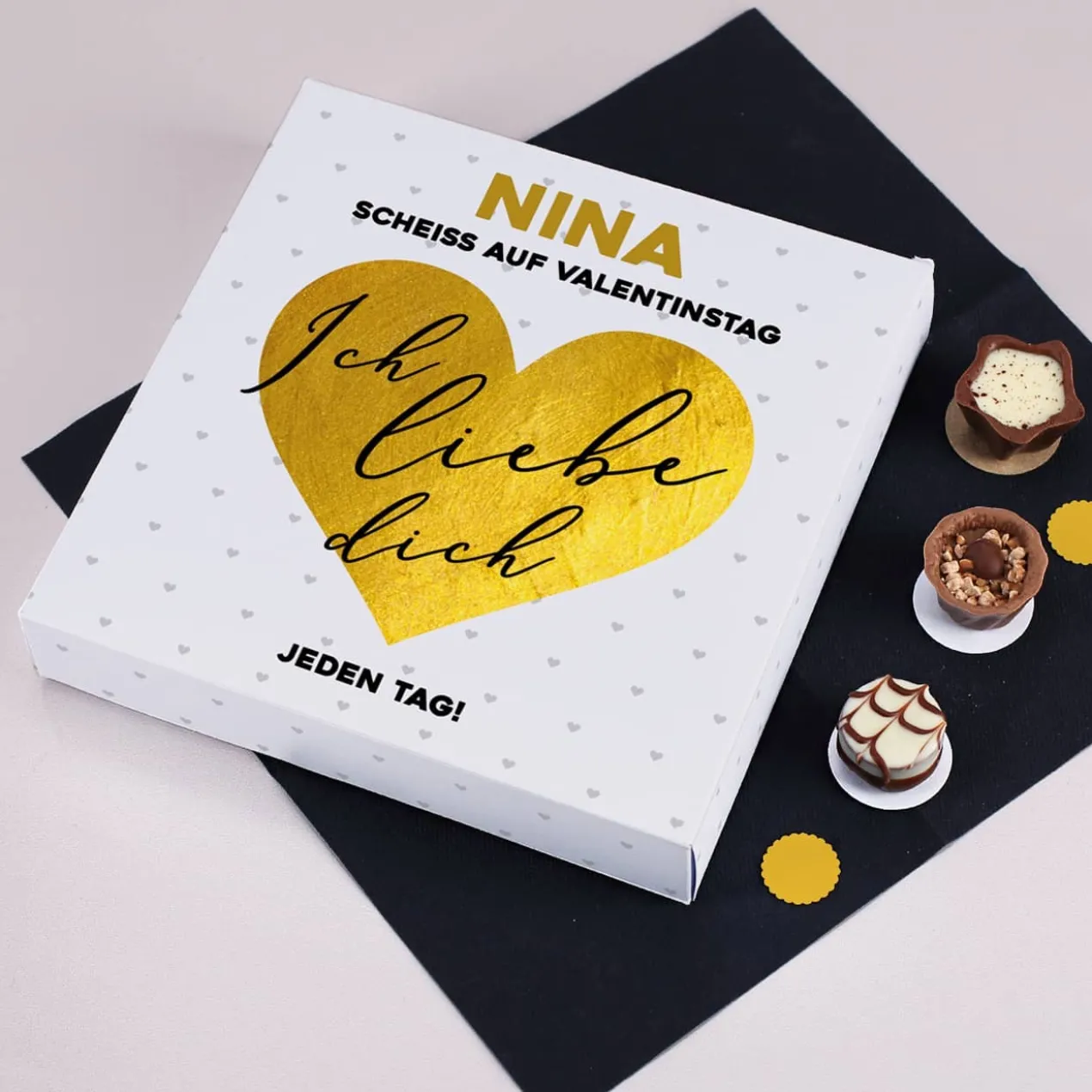 Lindt Pralinen - Scheiß auf Valentinstag... mit Name & Farbauswahl