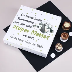 Lindt Pralinen 'Super Mama' personalisiert mit Wunschtext & Panda Motiv | Geschenk zum Muttertag