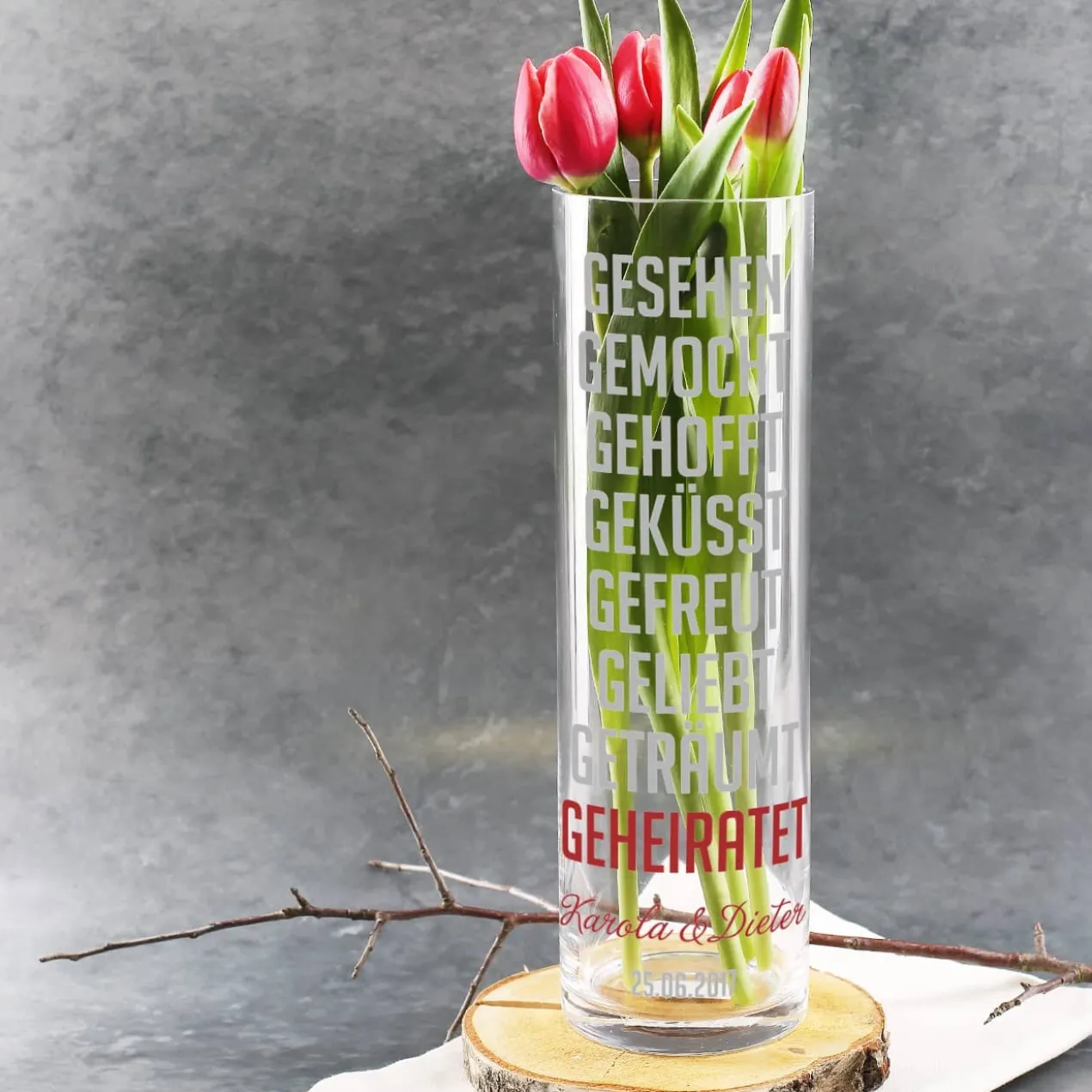 Lovestory Vase mit Ihren Namen und Datum