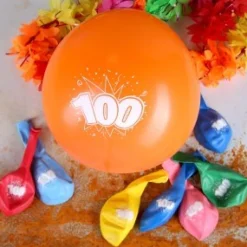 8 Luftballons zum 100. Geburtstag