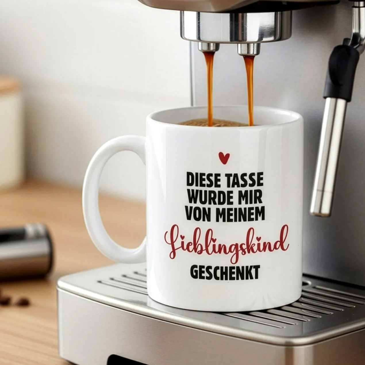 Lustige Tasse für Mama 'vom Lieblingskind geschenkt' | Geschenk für Mütter zum Muttertag & Geburtstag