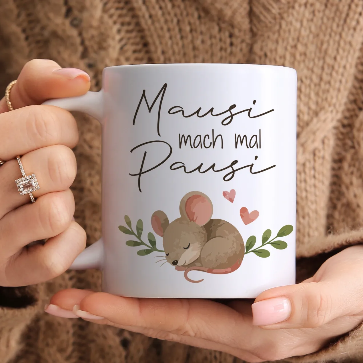 Lustige Tasse 'Mausi mach mal Pausi' mit Maus Motiv | Kaffeetasse als Geschenk für Frauen & Kollegin