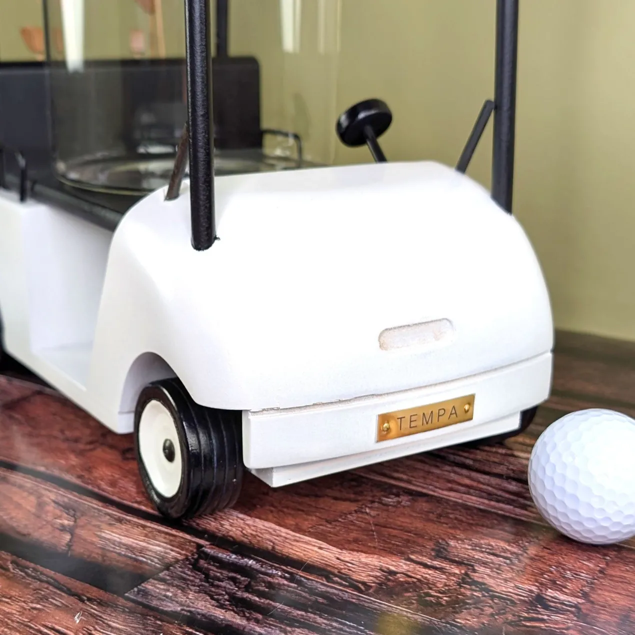 Luxus Whisky Dekantierset im Golfcart personalisiert mit Name und Wunschtext | Dekanter Set für Golfer