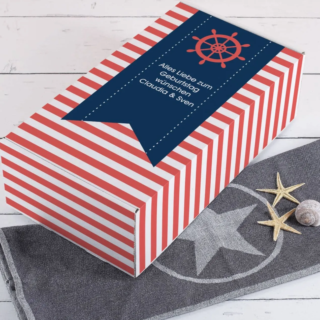 Maritime Geschenkverpackung mit Wunschtext
