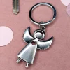 Metall-Schlüsselanhänger Schutzengel mit Herz und ausgebreiteten Flügeln